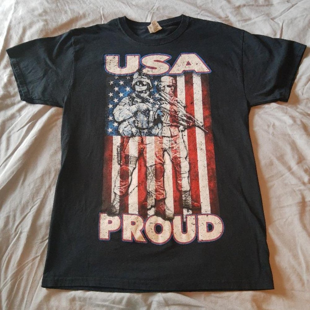 Men's USA Proud Short Sleeve Tshirt...Size M